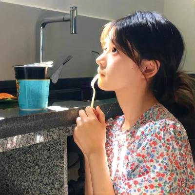 唯独我不屈在唱